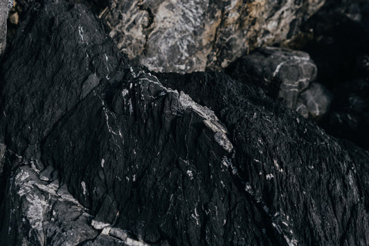 Shilajit: para qué sirve, beneficios y cómo tomarlo