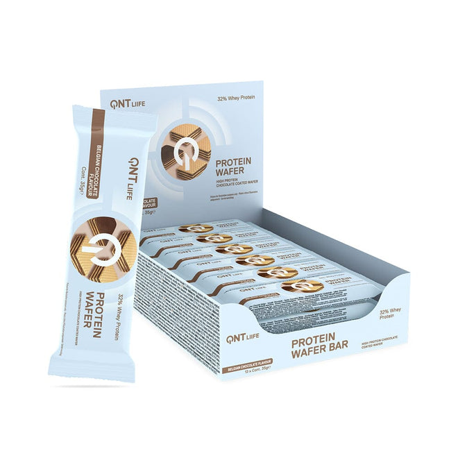 Caja de 12 barras de proteína Wafer Bar de QNT Sports, snacks de chocolate belga y alto contenido proteico.